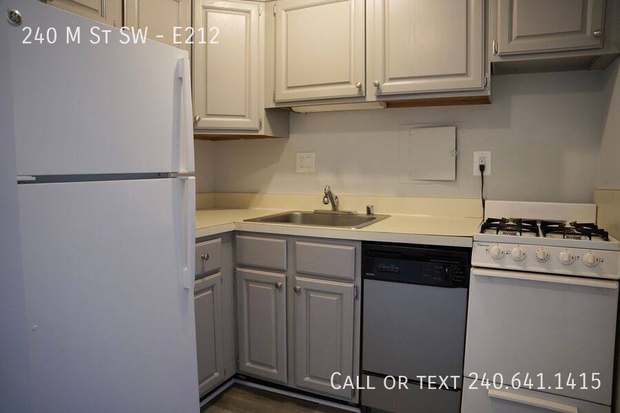Condo for rent at 240 M St SW #E212, Washington, DC 20024