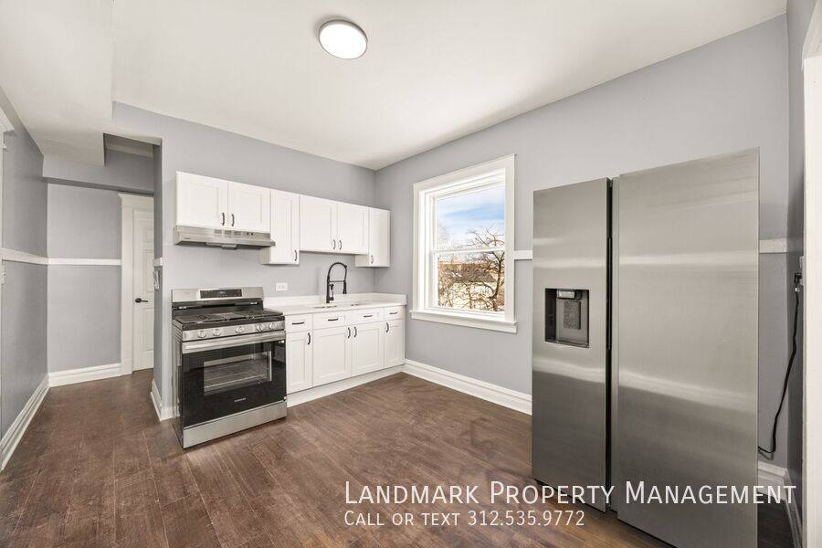 Apartment for rent at 1843-45 W 54th St #1E, Chicago, IL 60609