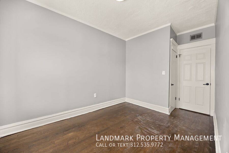 Apartment for rent at 1843-45 W 54th St #1E, Chicago, IL 60609