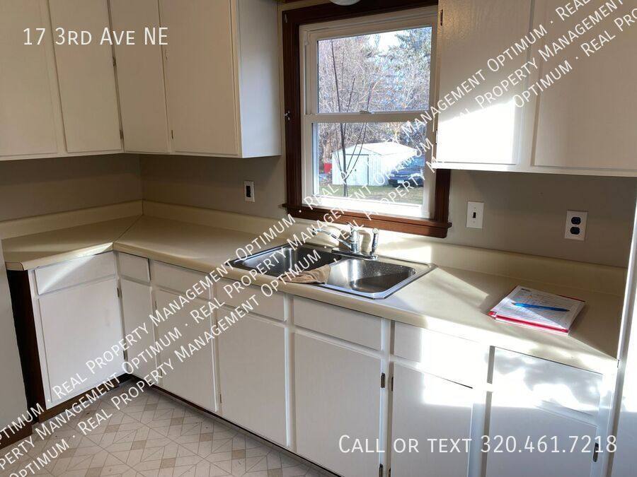 House for rent at 17 3rd Ave NE, Elbow Lake, MN 56531
