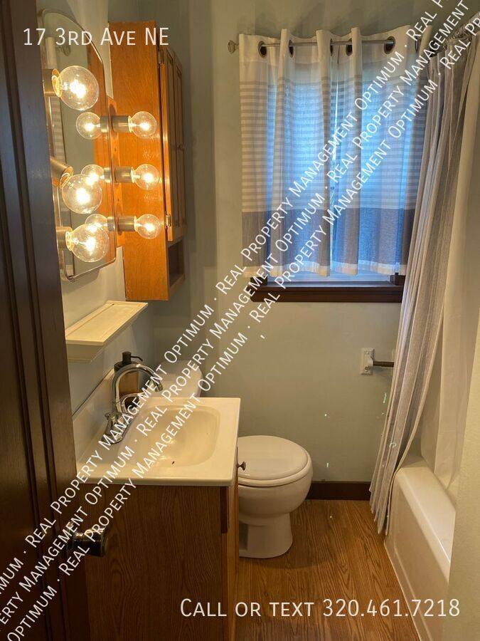 House for rent at 17 3rd Ave NE, Elbow Lake, MN 56531