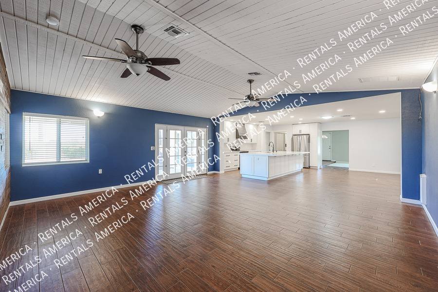 House for rent at 1360 W Esplanade St, Mesa, AZ 85201