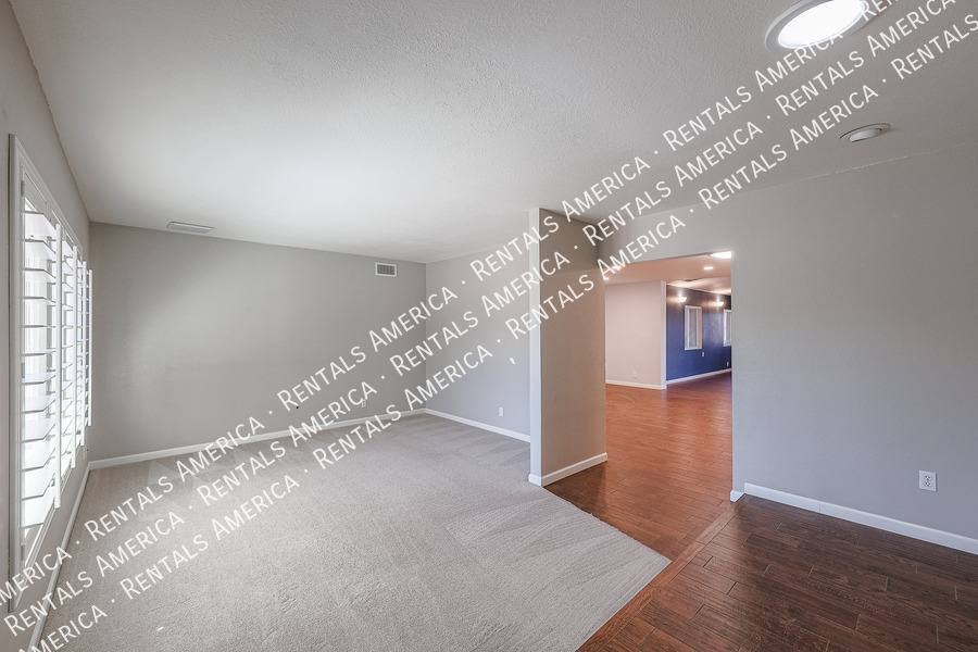 House for rent at 1360 W Esplanade St, Mesa, AZ 85201