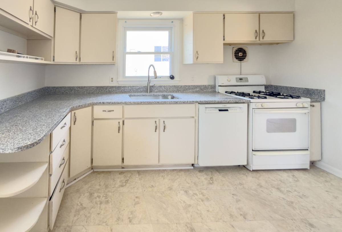 House for rent at 2419 Walter Dr, Ann Arbor, MI 48103