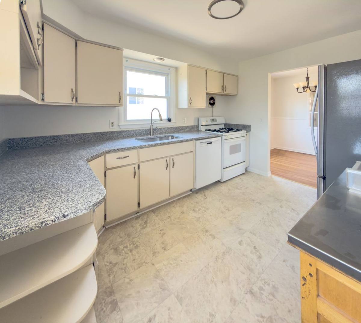 House for rent at 2419 Walter Dr, Ann Arbor, MI 48103