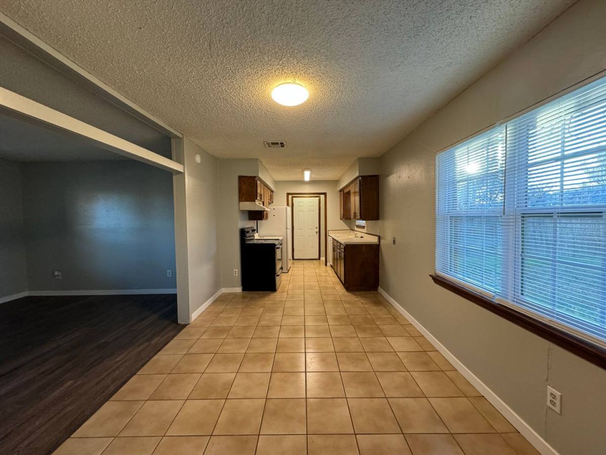 House for rent at 3308 Gwendolyn Lane, Edmond, OK 73034