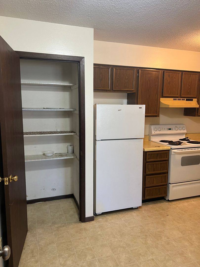 Apartment for rent at 290 Apple Tree Court, Columbia, MO 65203