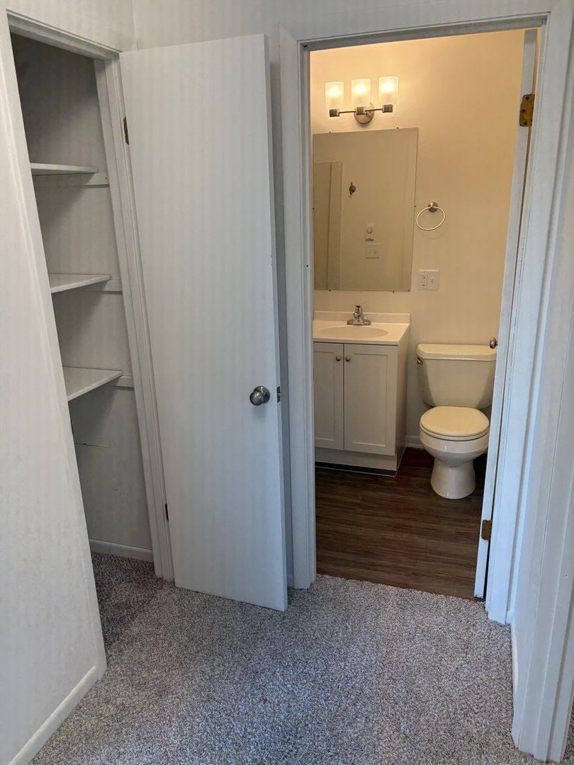 Apartment for rent at 834 N Bell St, Gibson City, IL 60936