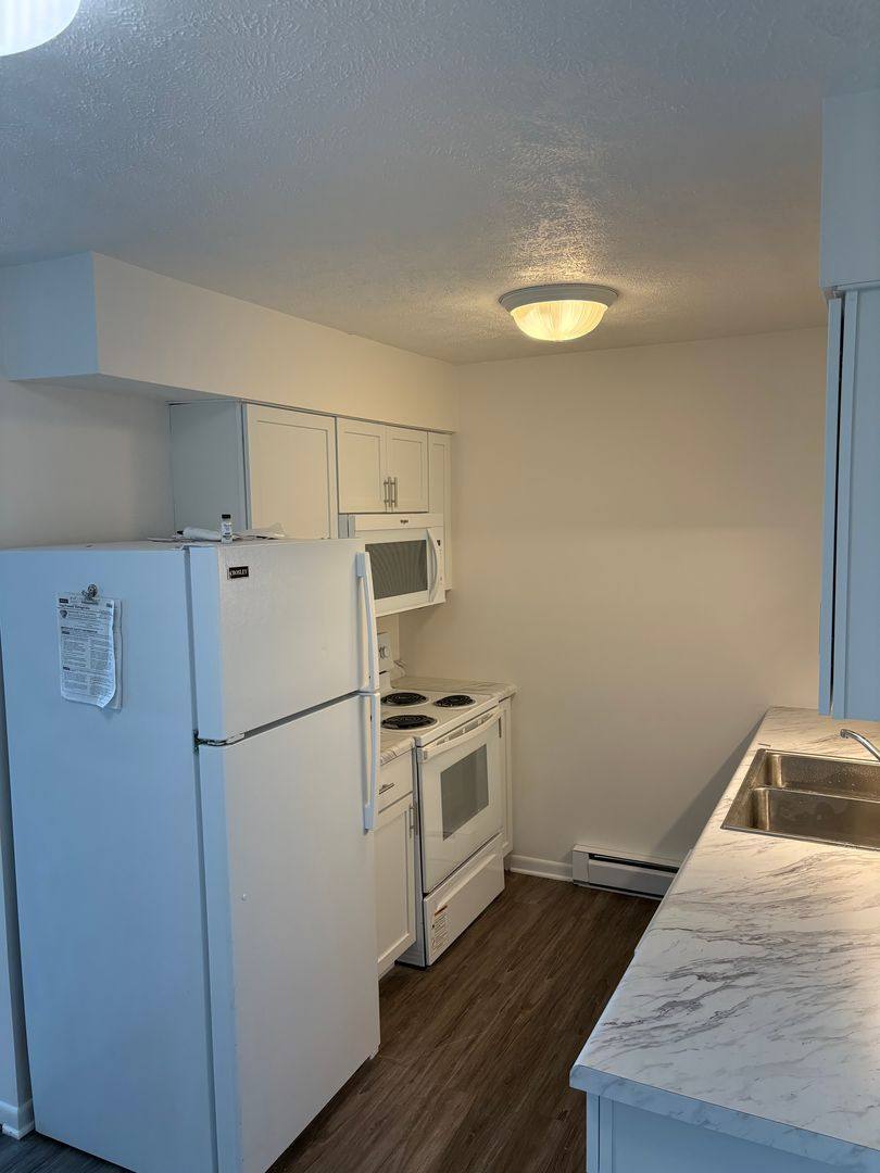 Apartment for rent at 834 N Bell St, Gibson City, IL 60936