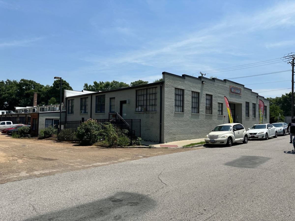 Apartment for rent at 301 N Dunlop St, Petersburg, VA 23803