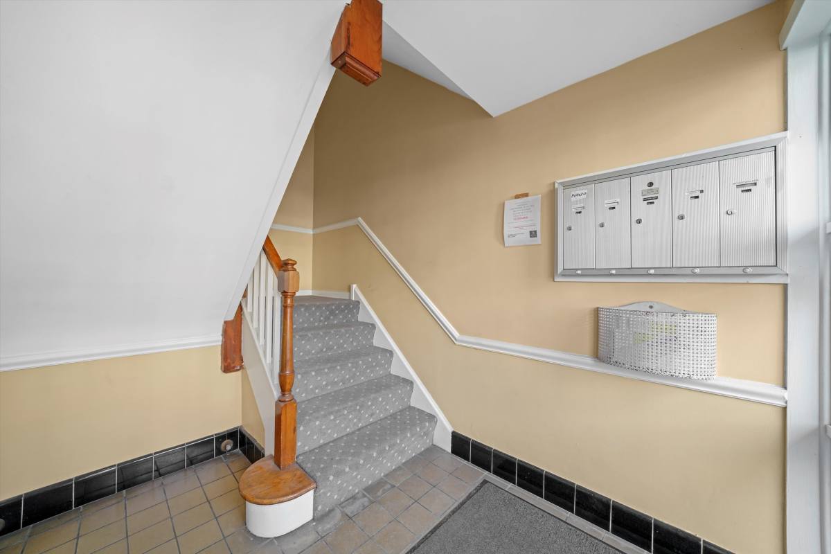 Apartment for rent at 432 Elmwood #2, Evanston, IL 60202