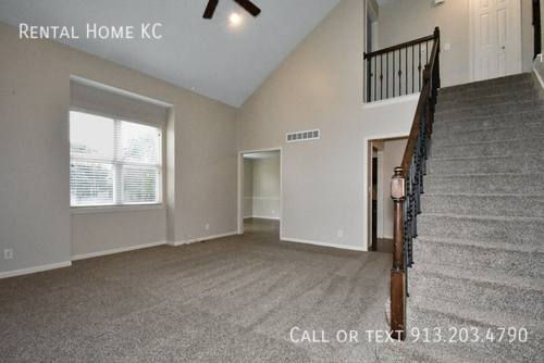 House for rent at 14807 Robinson St, Overland Park, KS 66223