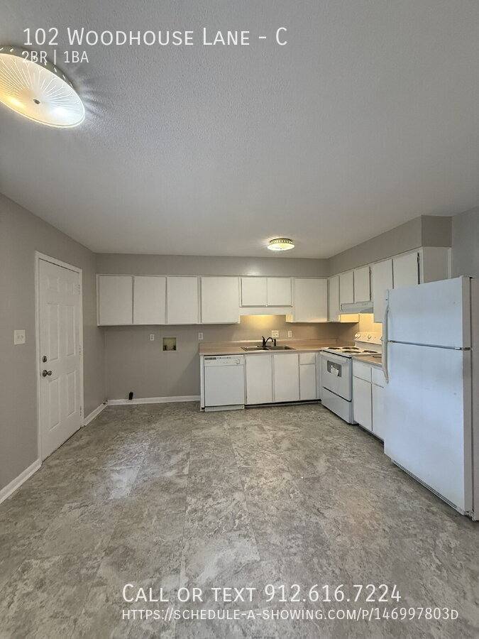 Apartment for rent at 102 Woodhouse Lane #C, Savannah, GA 31406