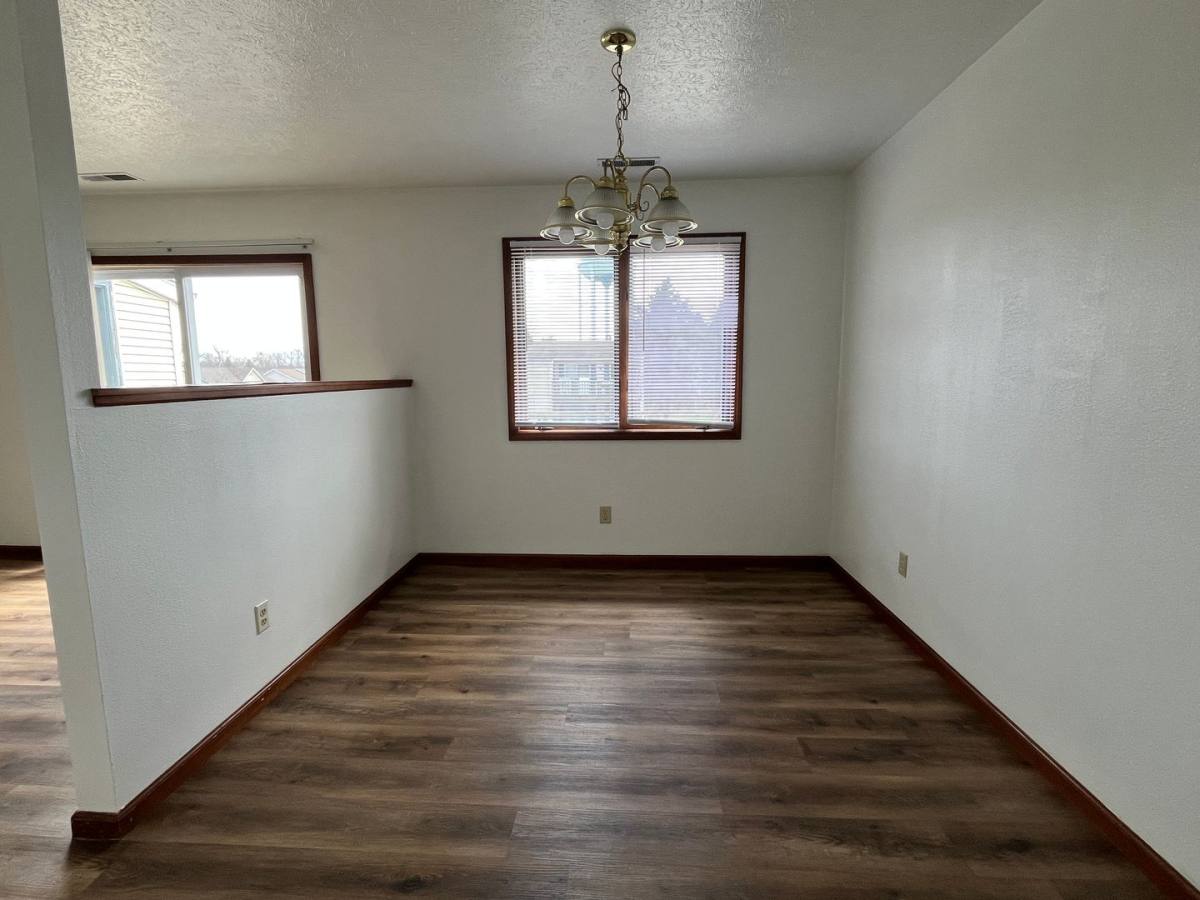 Apartment for rent at 213 Tanglewood Dr, Goshen, IN 46526