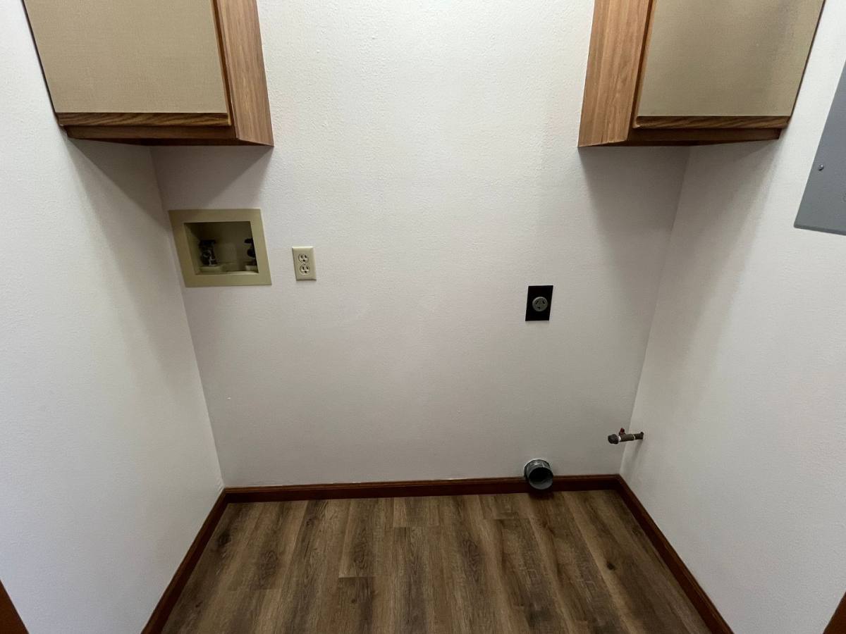 Apartment for rent at 213 Tanglewood Dr, Goshen, IN 46526