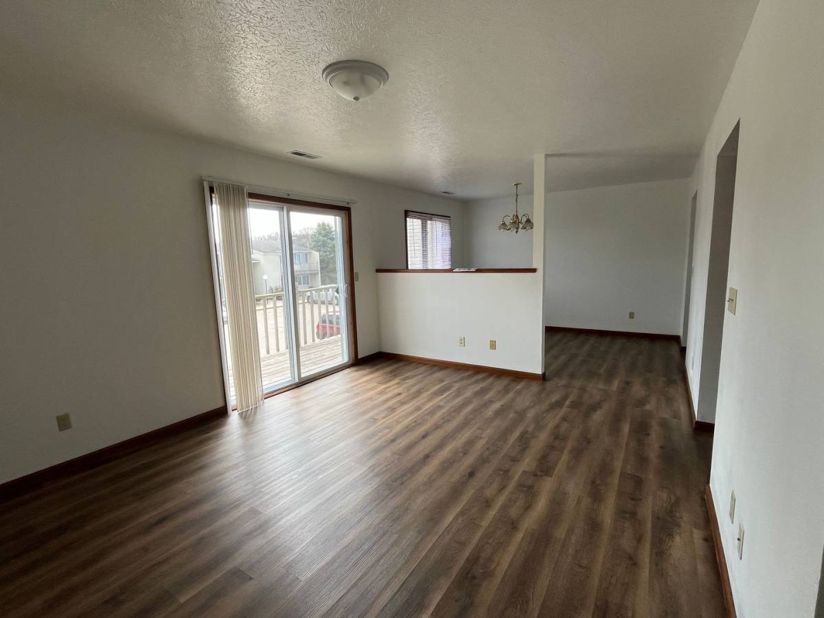 Apartment for rent at 213 Tanglewood Dr, Goshen, IN 46526