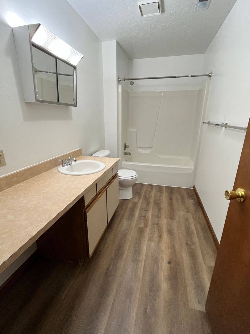 Apartment for rent at 213 Tanglewood Dr, Goshen, IN 46526