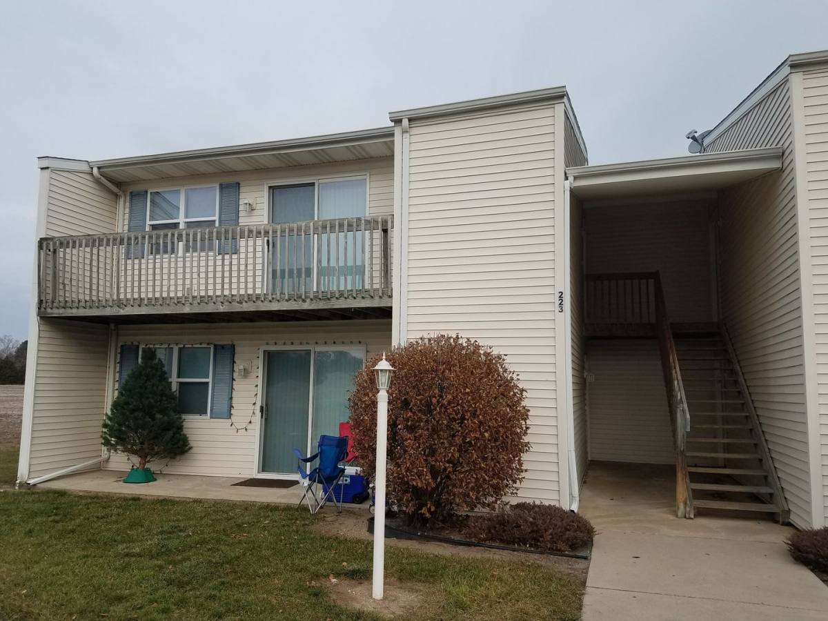 Apartment for rent at 213 Tanglewood Dr, Goshen, IN 46526