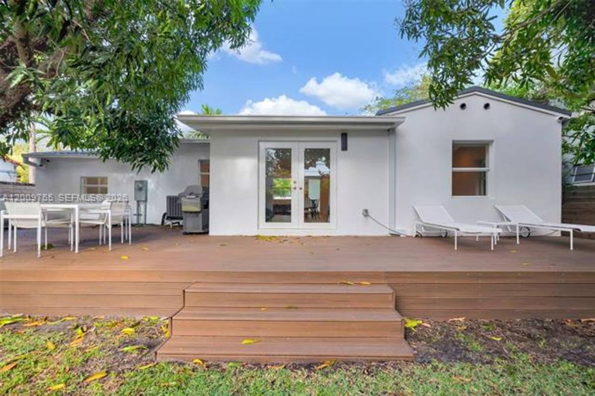 House for rent at 742 NE 81st St, Miami, FL 33138