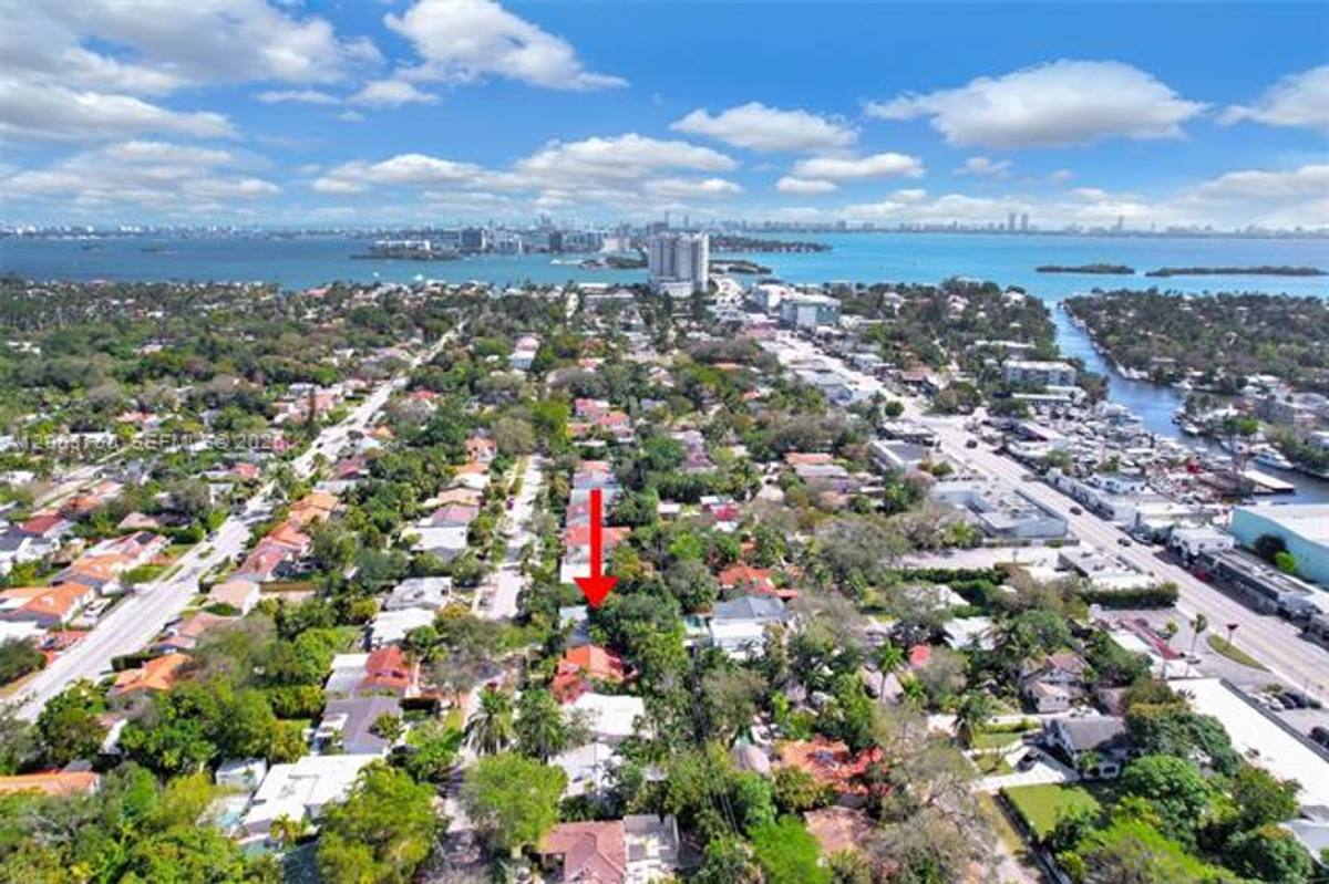 House for rent at 742 NE 81st St, Miami, FL 33138