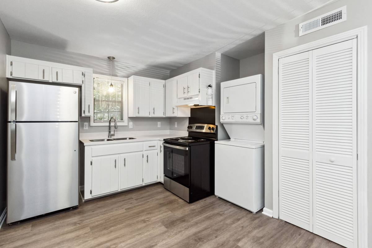 Apartment for rent at Skyline Flats, 103 Hart Lane, Nashville, TN 37207
