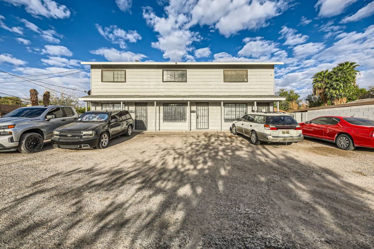 Apartment for rent at 76 N 27th St, Las Vegas, NV 89101