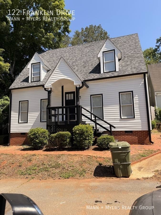 House for rent at 122 Franklin Dr, Central, SC 29630