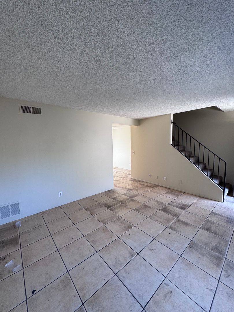 House for rent at 530 S I St, Oxnard, CA 93030