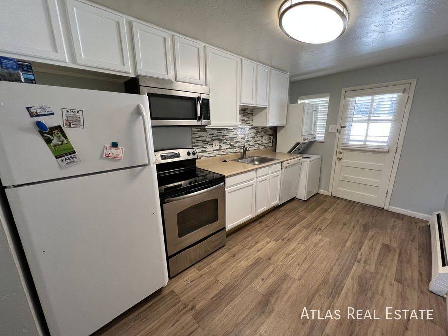 Apartment for rent at 2337 S Locust St #C, Denver, CO 80222