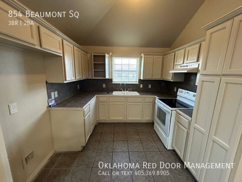 House for rent at 854 Beaumont Square, Norman, OK 73071