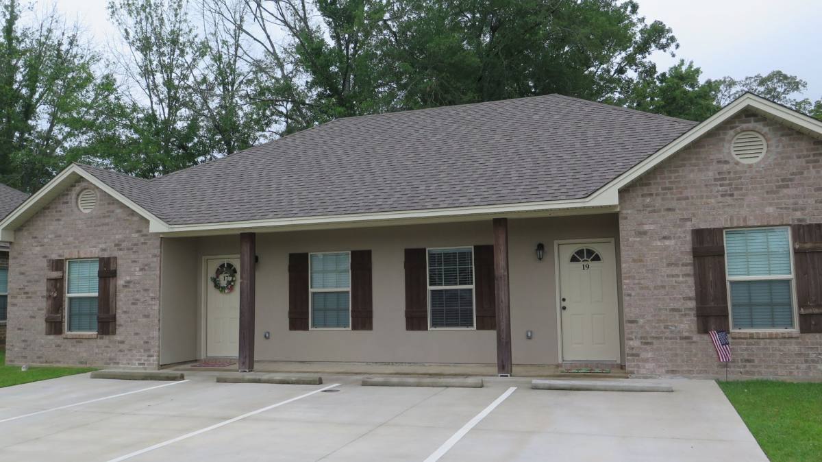 Townhouse for rent at 1972 Arkansas Rd, West Monroe, LA 71291