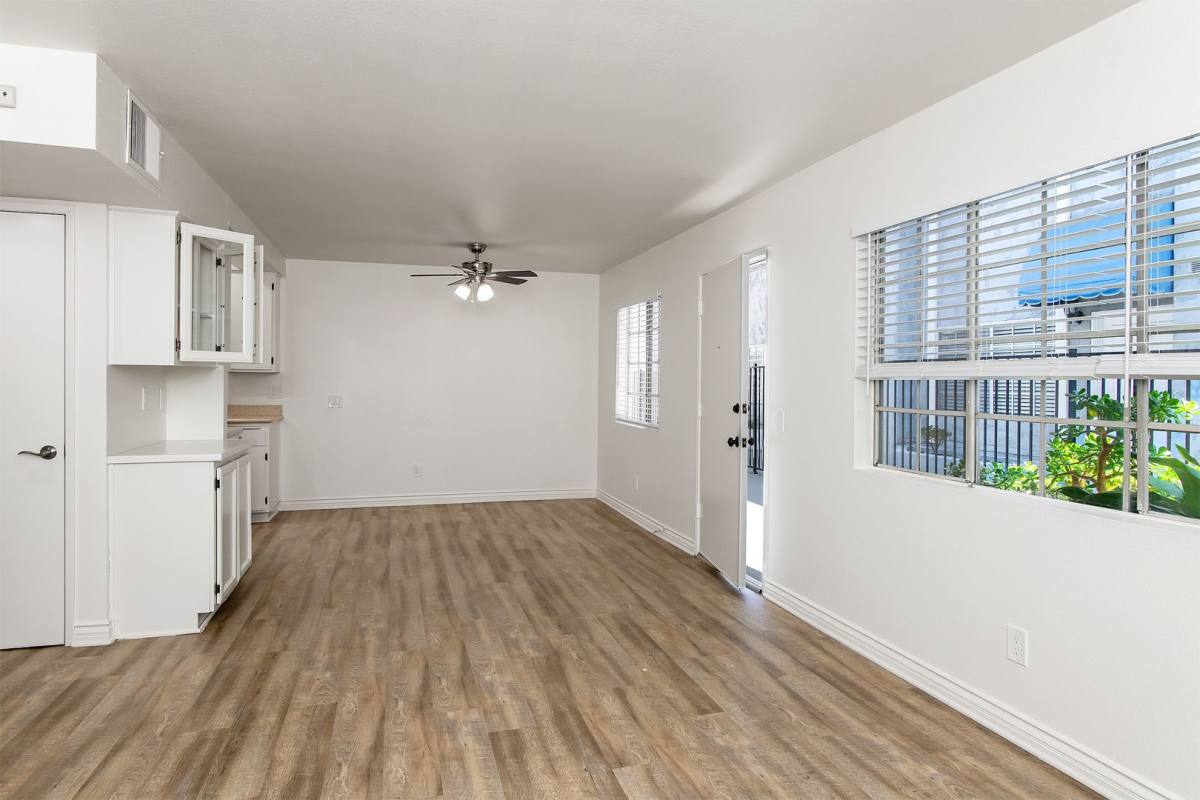Apartment for rent at 620 W Wilson Ave, Glendale, CA 91203