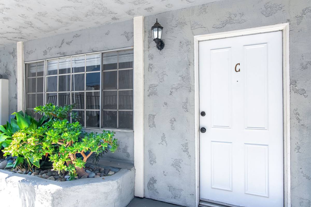 Apartment for rent at 620 W Wilson Ave, Glendale, CA 91203