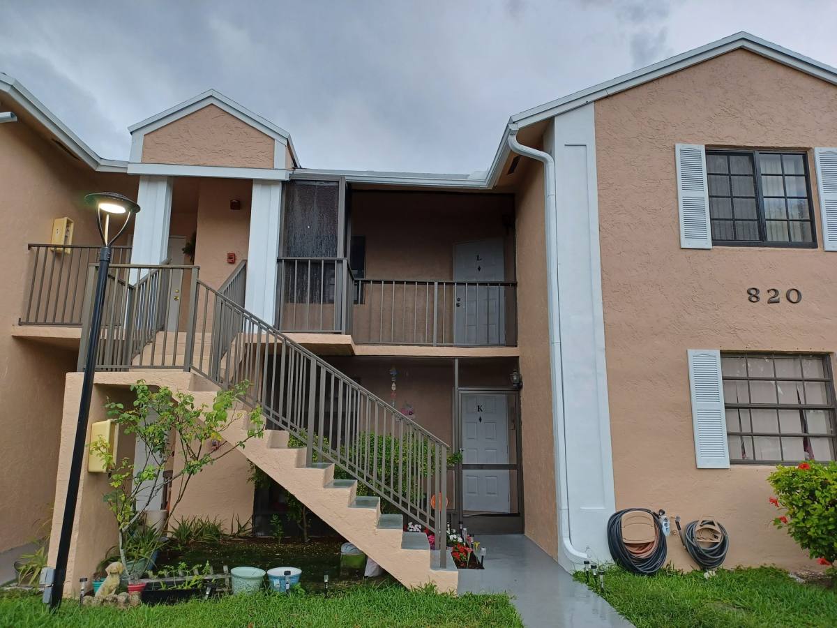 Apartment for rent at 820 N Franklin Ave, Homestead, FL 33034