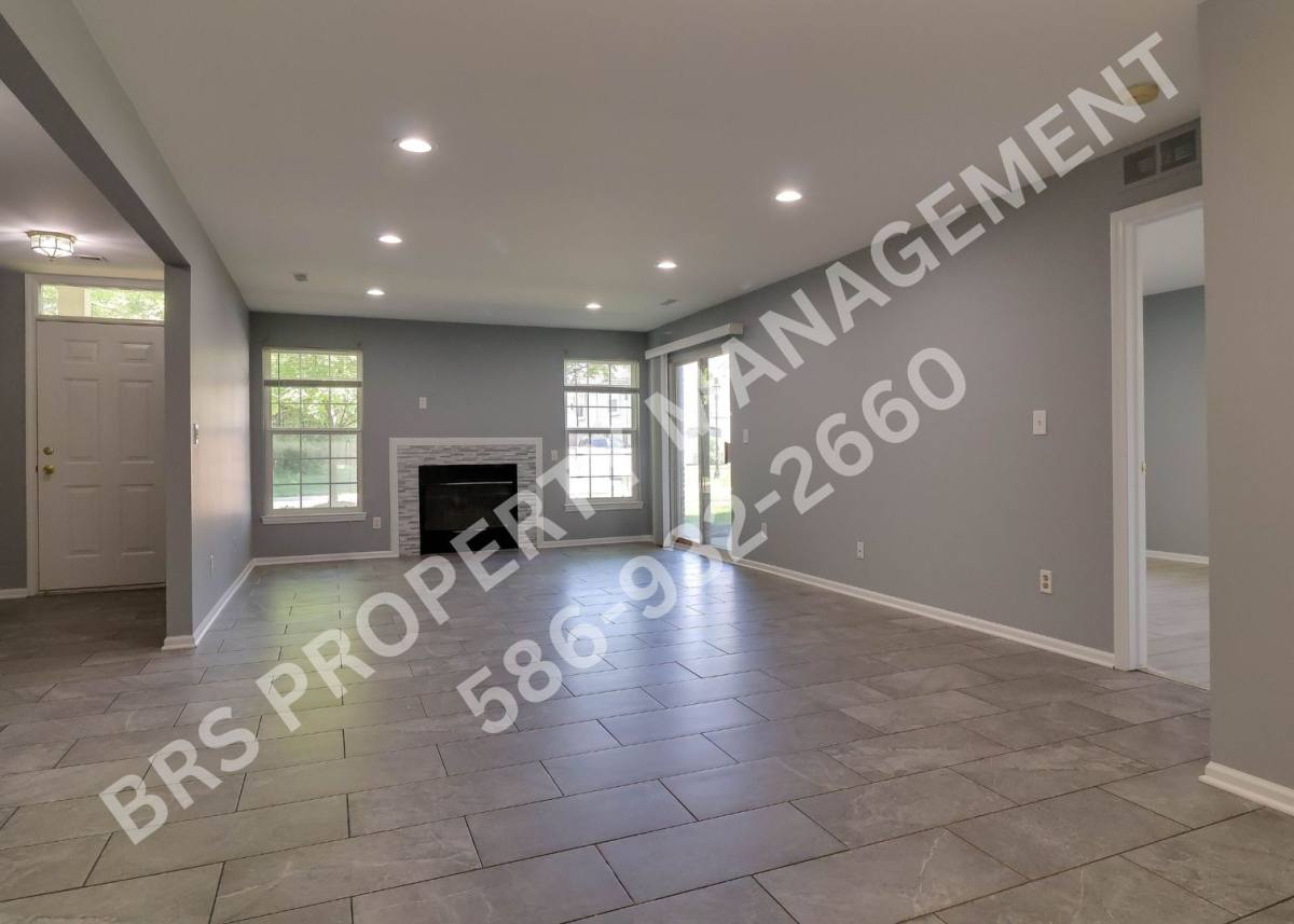 Condo for rent at 5300 Pine Aires Dr, Sterling Heights, MI 48314