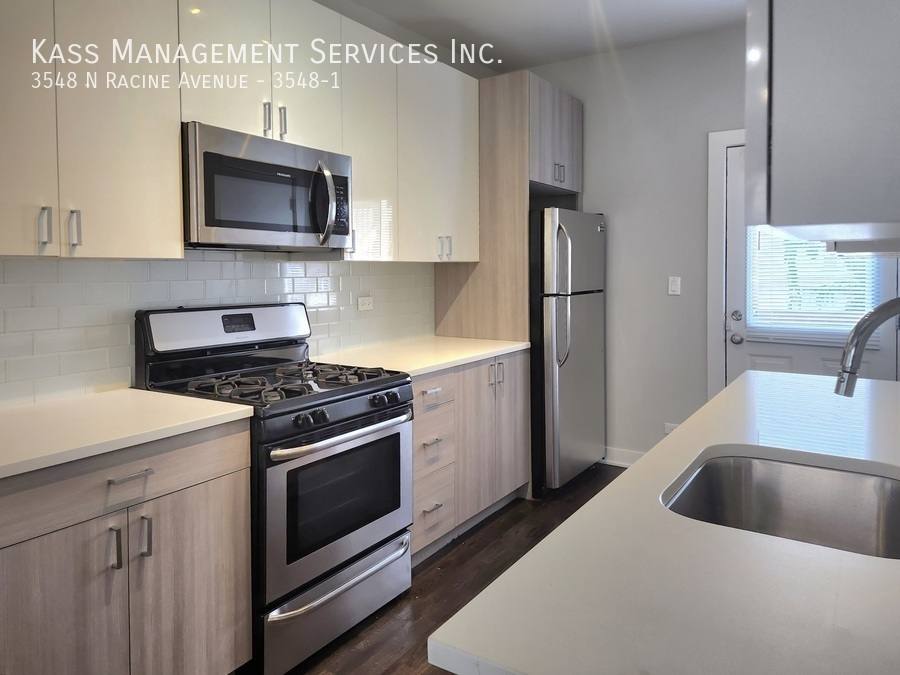 Apartment for rent at 3548 N Racine Ave #1, Chicago, IL 60613