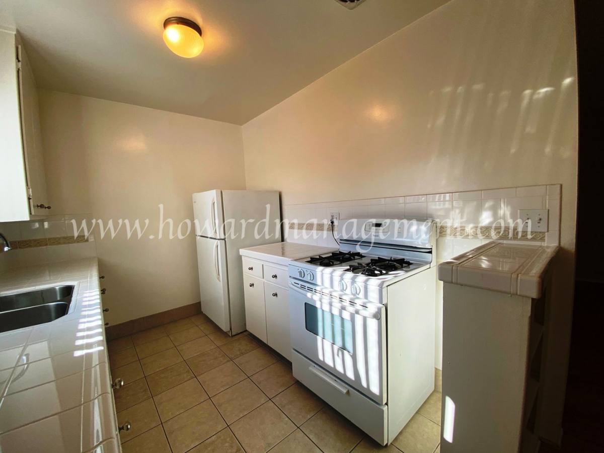 Apartment for rent at 1427 Amherst Ave, Los Angeles, CA 90025