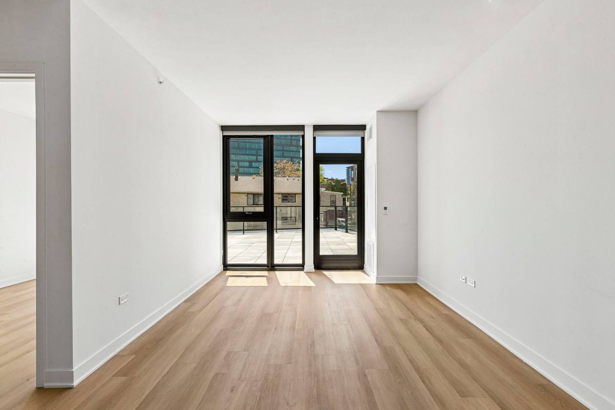 Apartment for rent at 1100 W Grand Ave, Chicago, IL 60642
