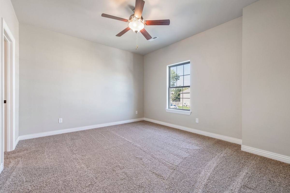 Townhouse for rent at 842 Baker St NW, Gravette, AR 72736