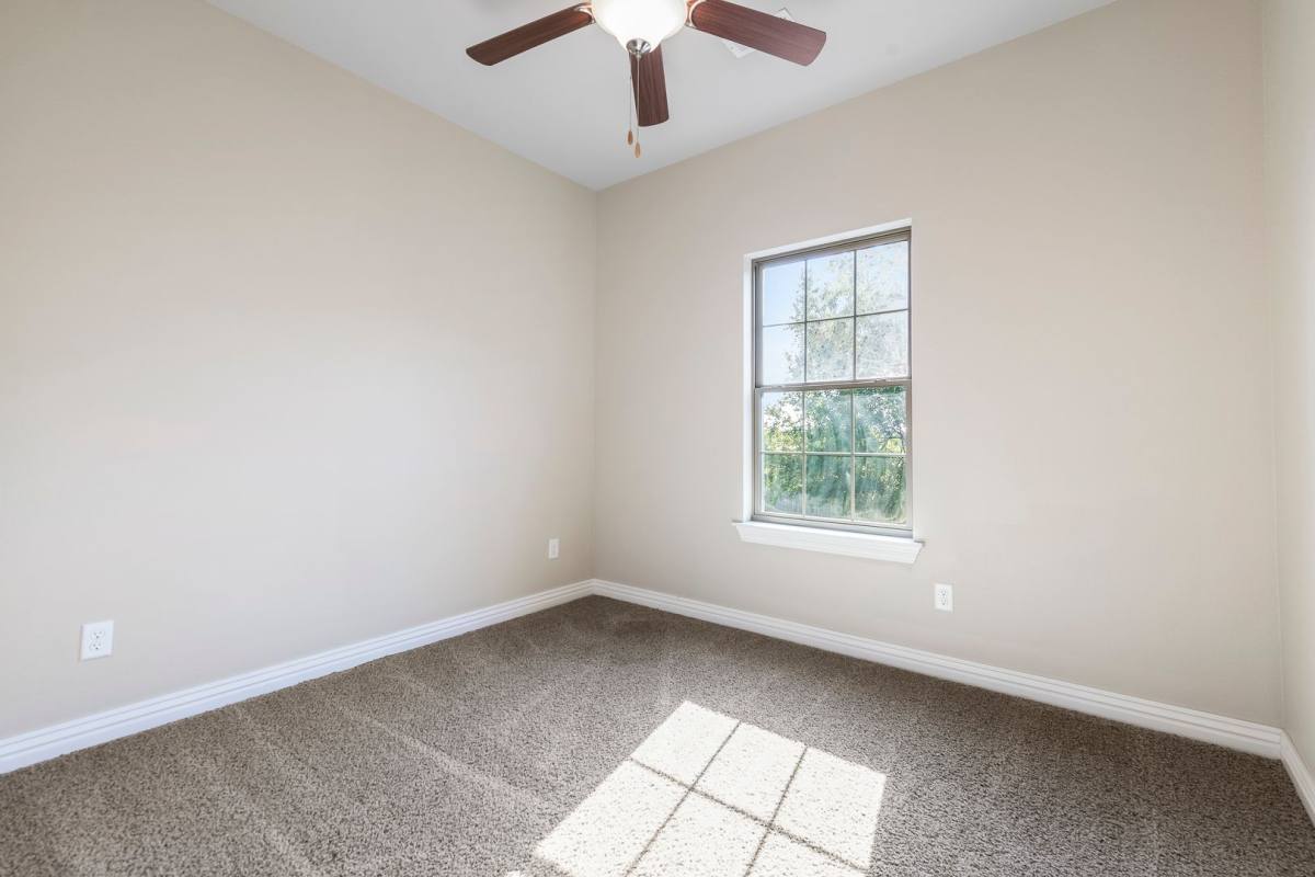 Townhouse for rent at 842 Baker St NW, Gravette, AR 72736