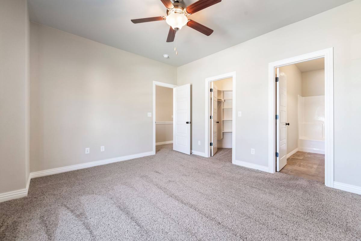 Townhouse for rent at 842 Baker St NW, Gravette, AR 72736