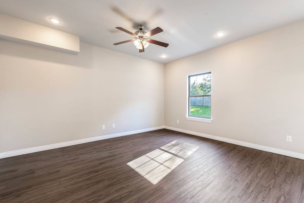Townhouse for rent at 842 Baker St NW, Gravette, AR 72736