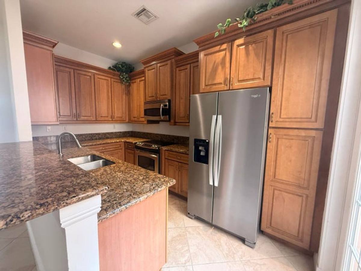 Townhouse for rent at 8309 NW 8th Way, Boca Raton, FL 33487