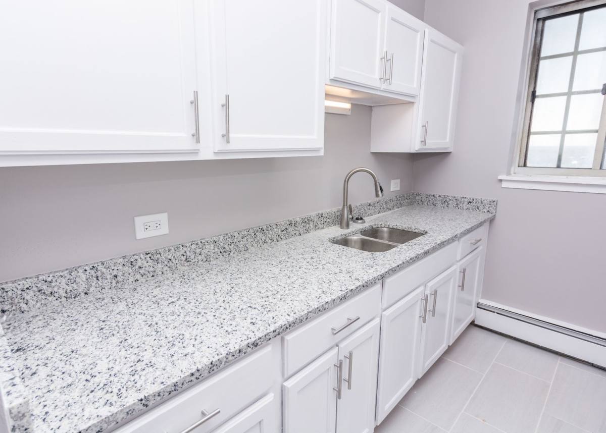 Apartment for rent at 7144 S Jeffrey Blvd, Chicago, IL 60649