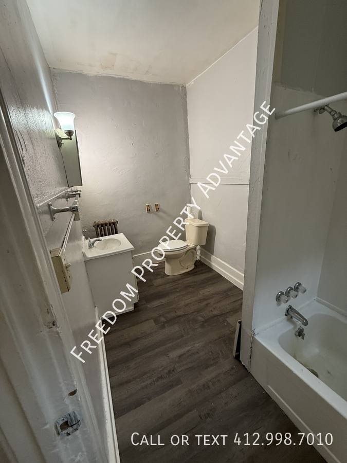 Apartment for rent at 224 N Main St #8, Butler, PA 16001