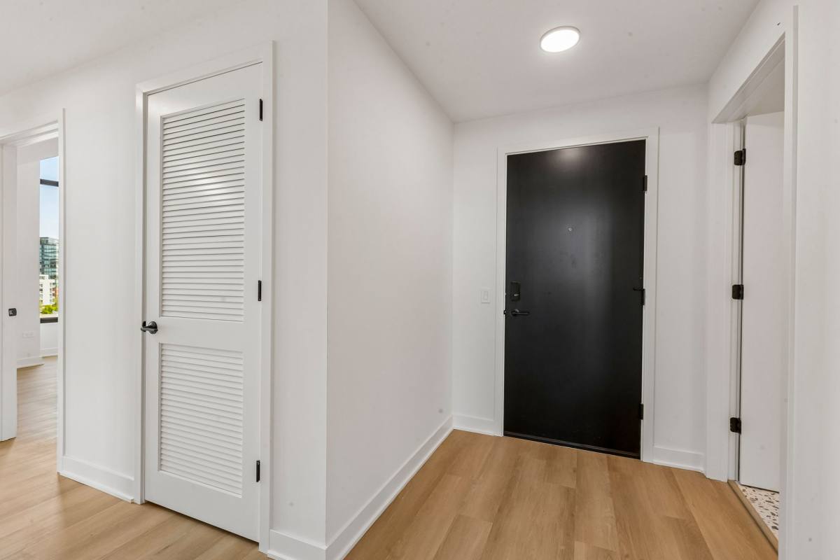 Apartment for rent at 1100-15 W Grand Ave, Chicago, IL 60642