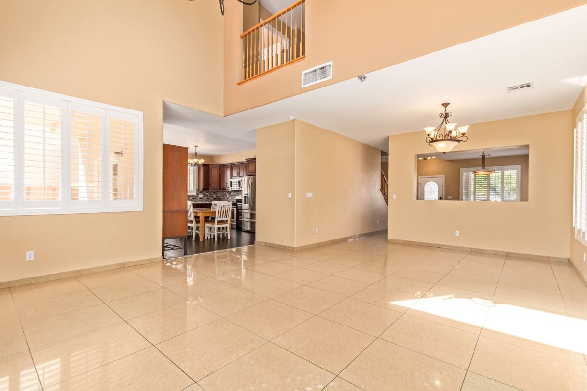 House for rent at 1477 Rancho Ridge Dr, Henderson, NV 89012