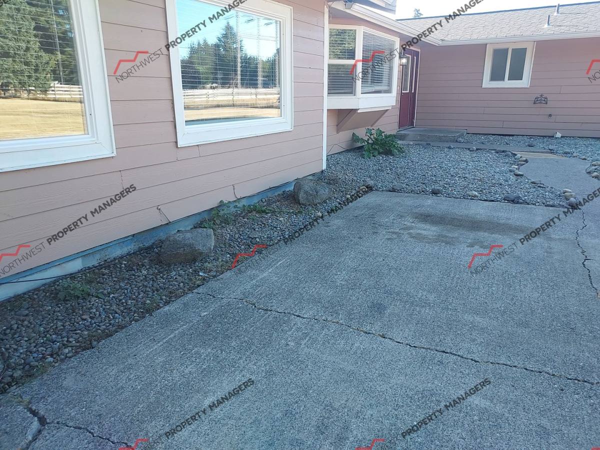 House for rent at 7149 Meridian Rd SE, Olympia, WA 98513