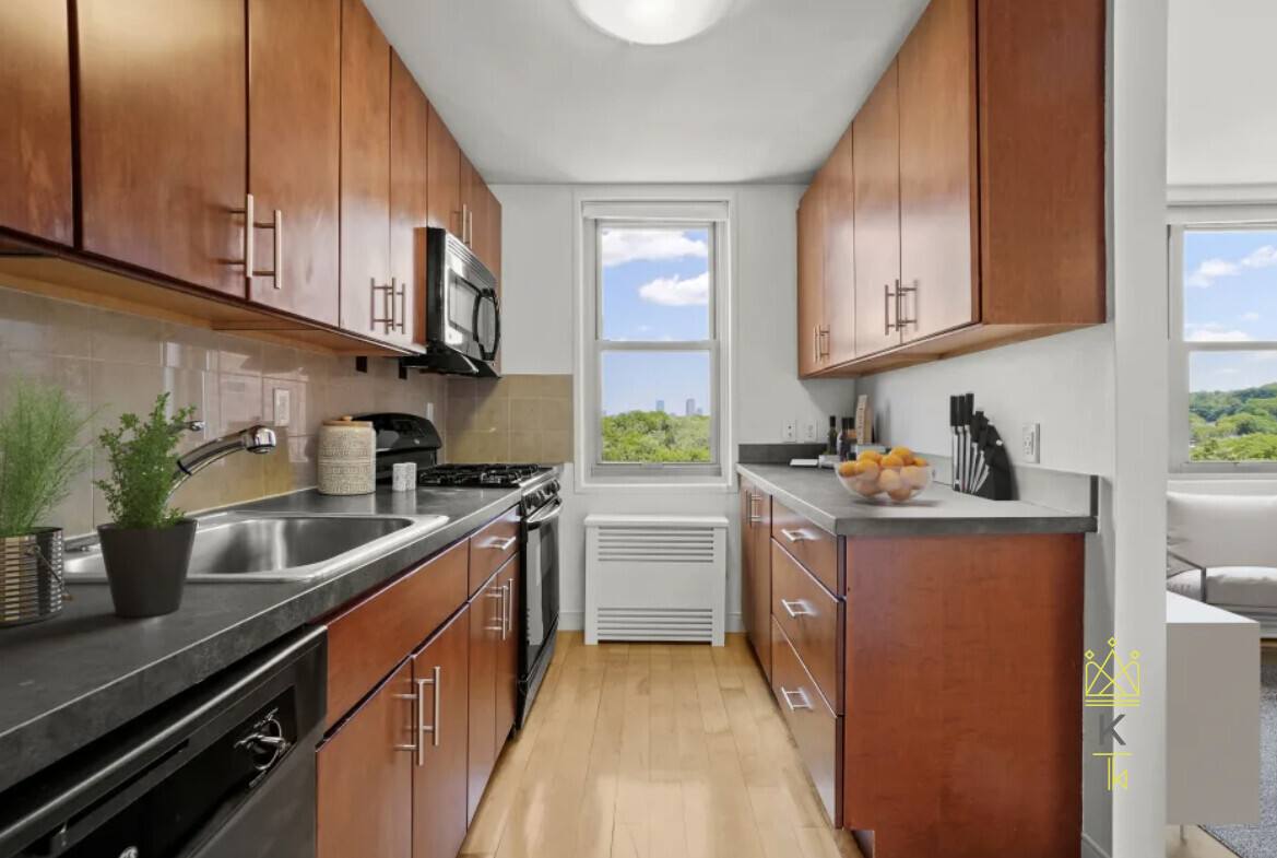 Apartment for rent at 10 Camelot Court, Brighton, MA 02135