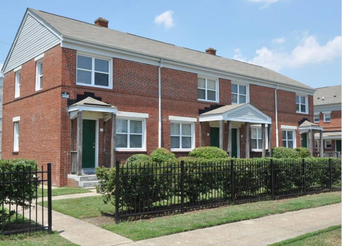 Apartment for rent at 869 36th St, Newport News, VA 23607